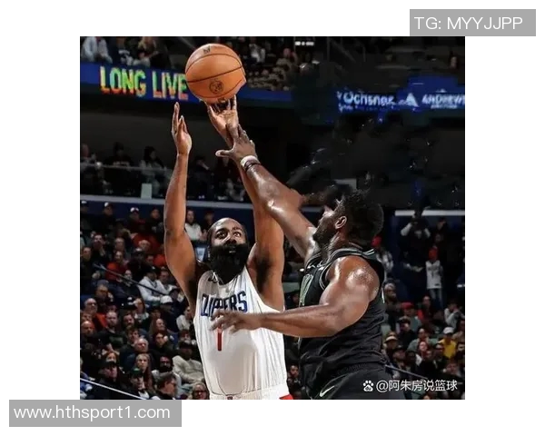 卡马拉全能表现助力球队胜利11投5中贡献13分7篮板3助攻2抢断1盖帽正负值5